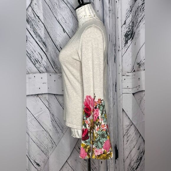 INC. International Concepts V-neck Floral Sweater Bell Sleeves Size M - Picture 4 of 6